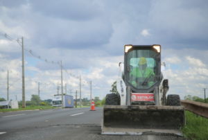 EPR Paraná realiza serviços de manutenção em rodovias do Lote 4 nesta segunda-feira (30)