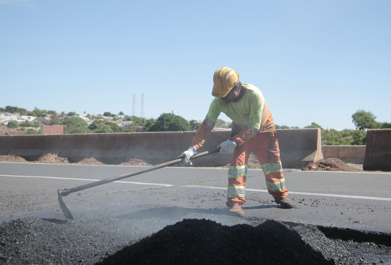 Confira o cronograma de obras nas rodovias da EPR Paraná para esta segunda-feira (27)