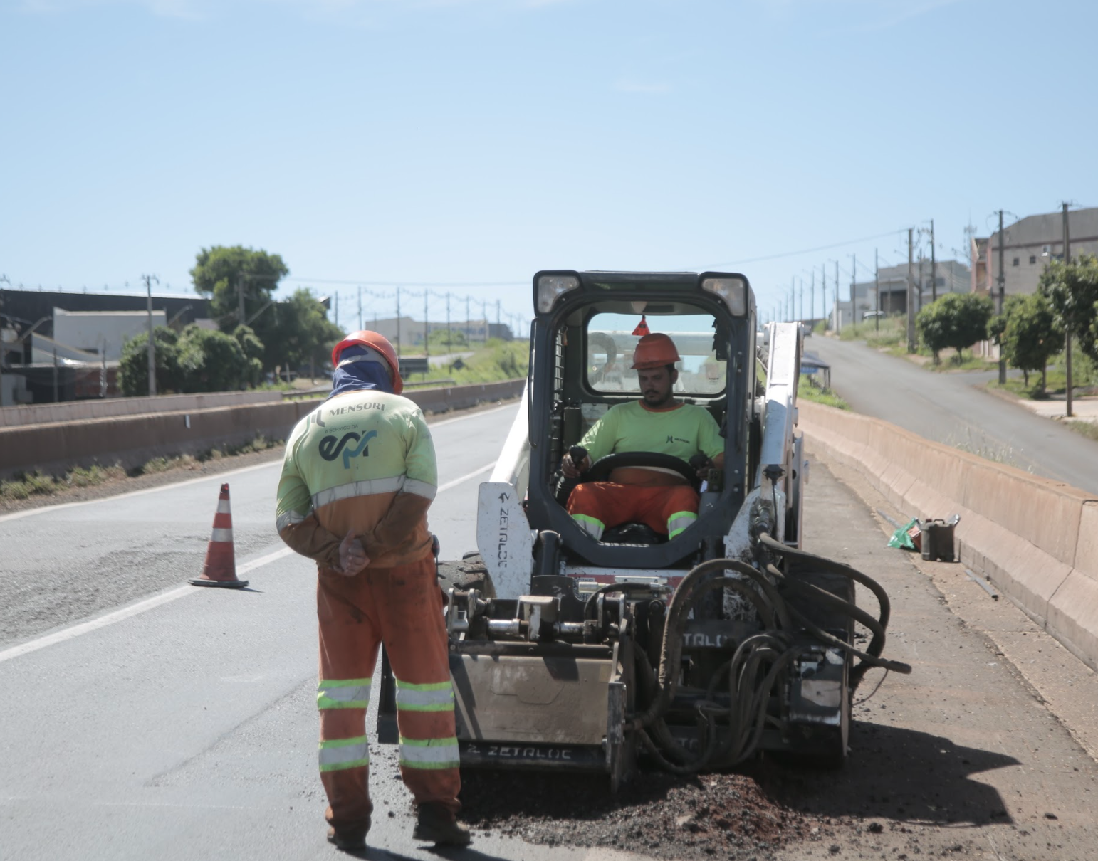 EPR Paraná intensifica cronograma de manutenção e reparos nas rodovias do Lote 4 nesta segunda-feira (4)