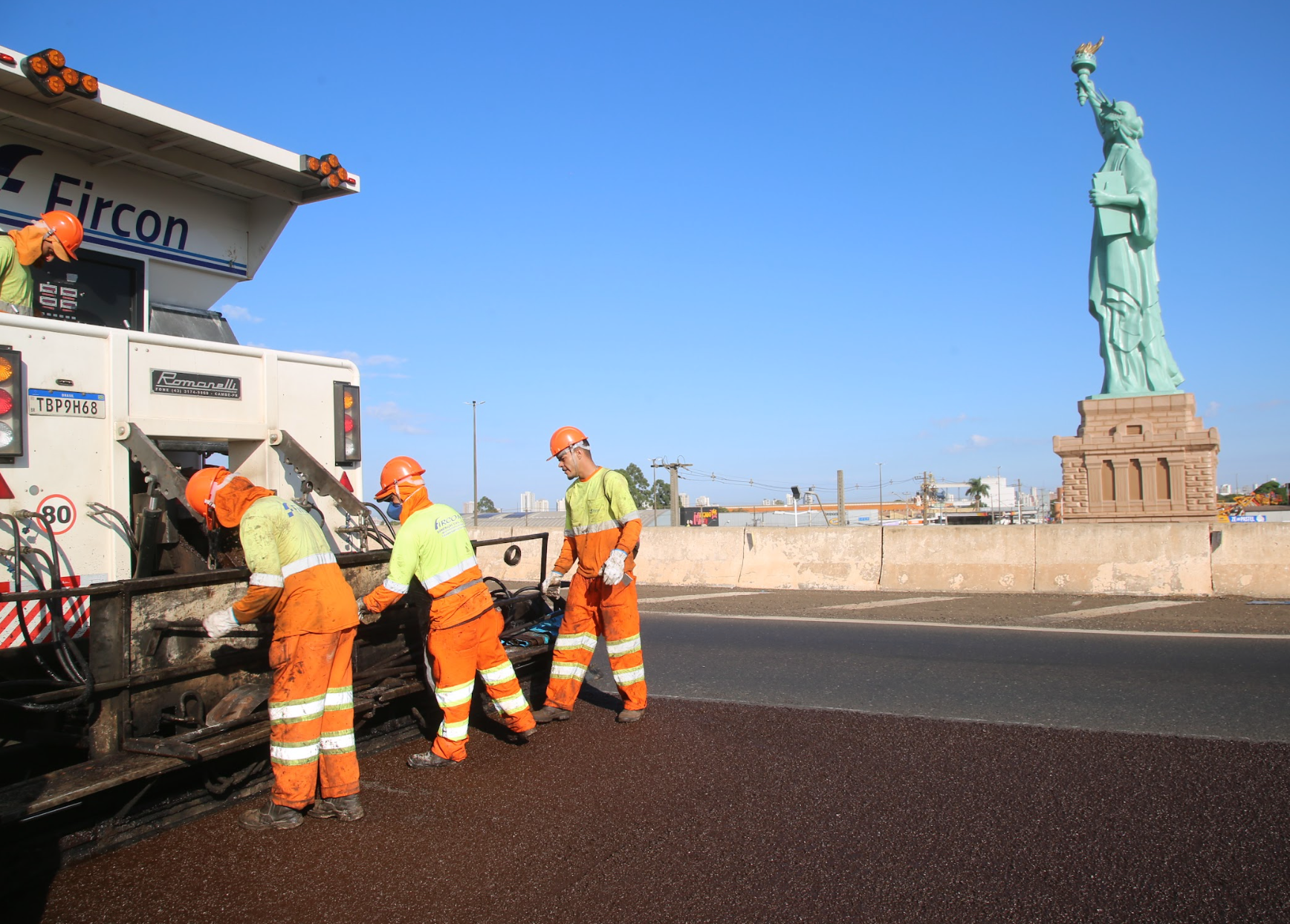 EPR Paraná mobiliza frentes de trabalho em nove rodovias da região nesta segunda-feira (25)