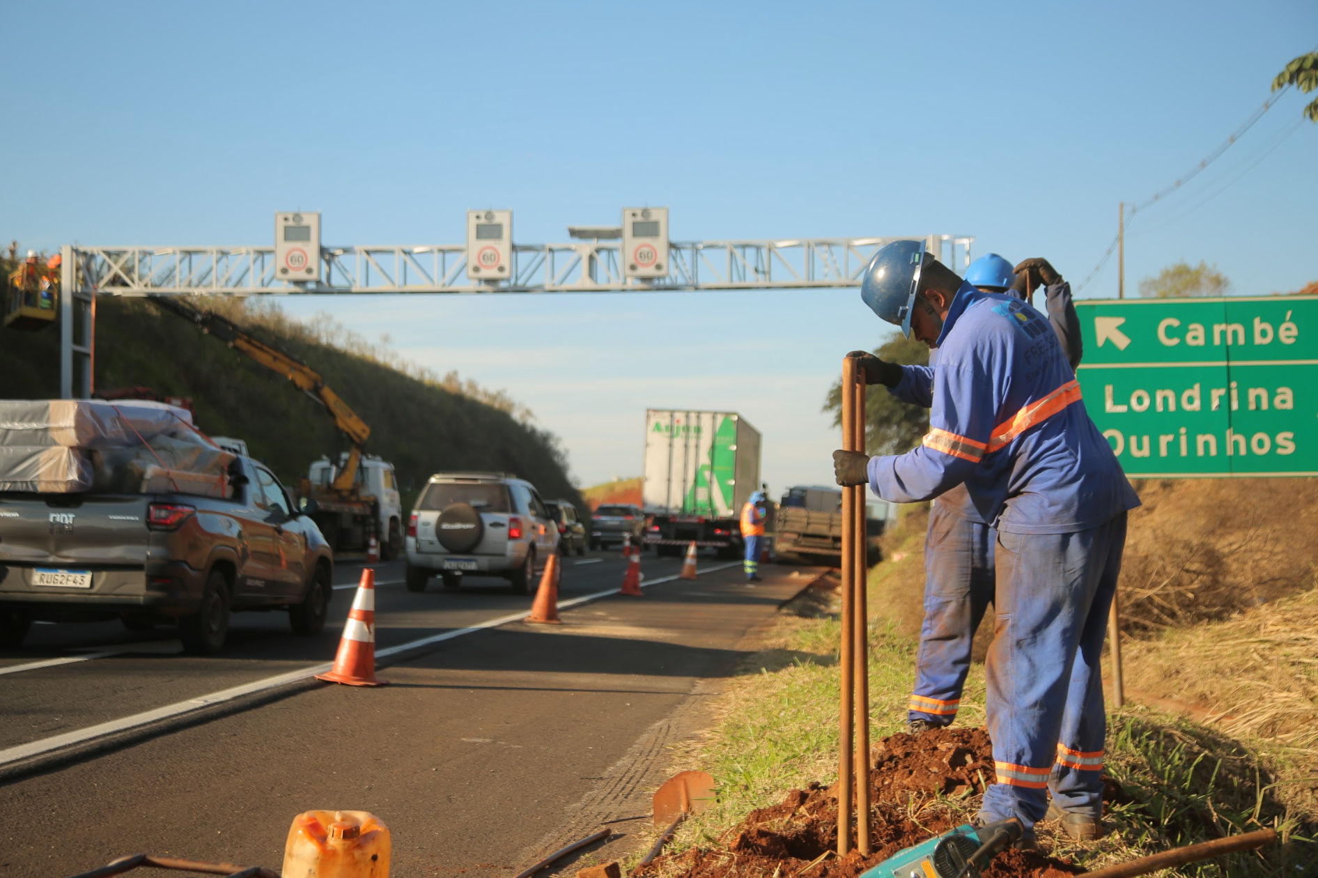 Frentes de manutenção mobilizam equipes da EPR Paraná em diferentes rodovias da malha estadual e federal