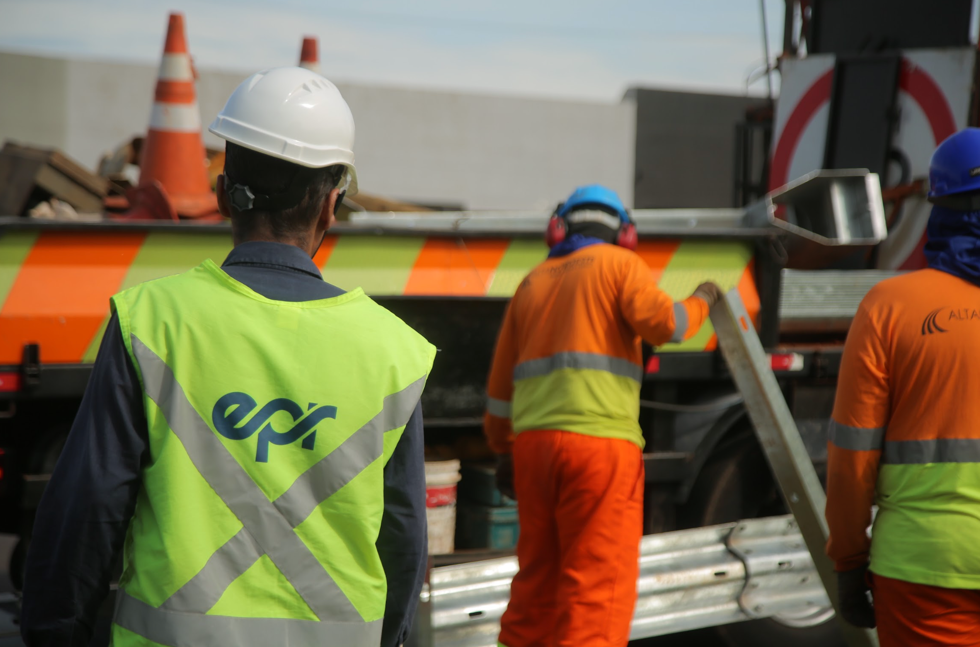 Terça-feira (2) de frentes de trabalho nas rodovias administradas pela EPR Paraná