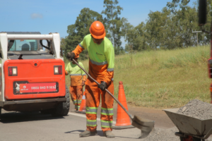 Atenção motoristas: EPR Paraná realiza obras de pavimento e conservação em rodovias da região nesta quinta (23)