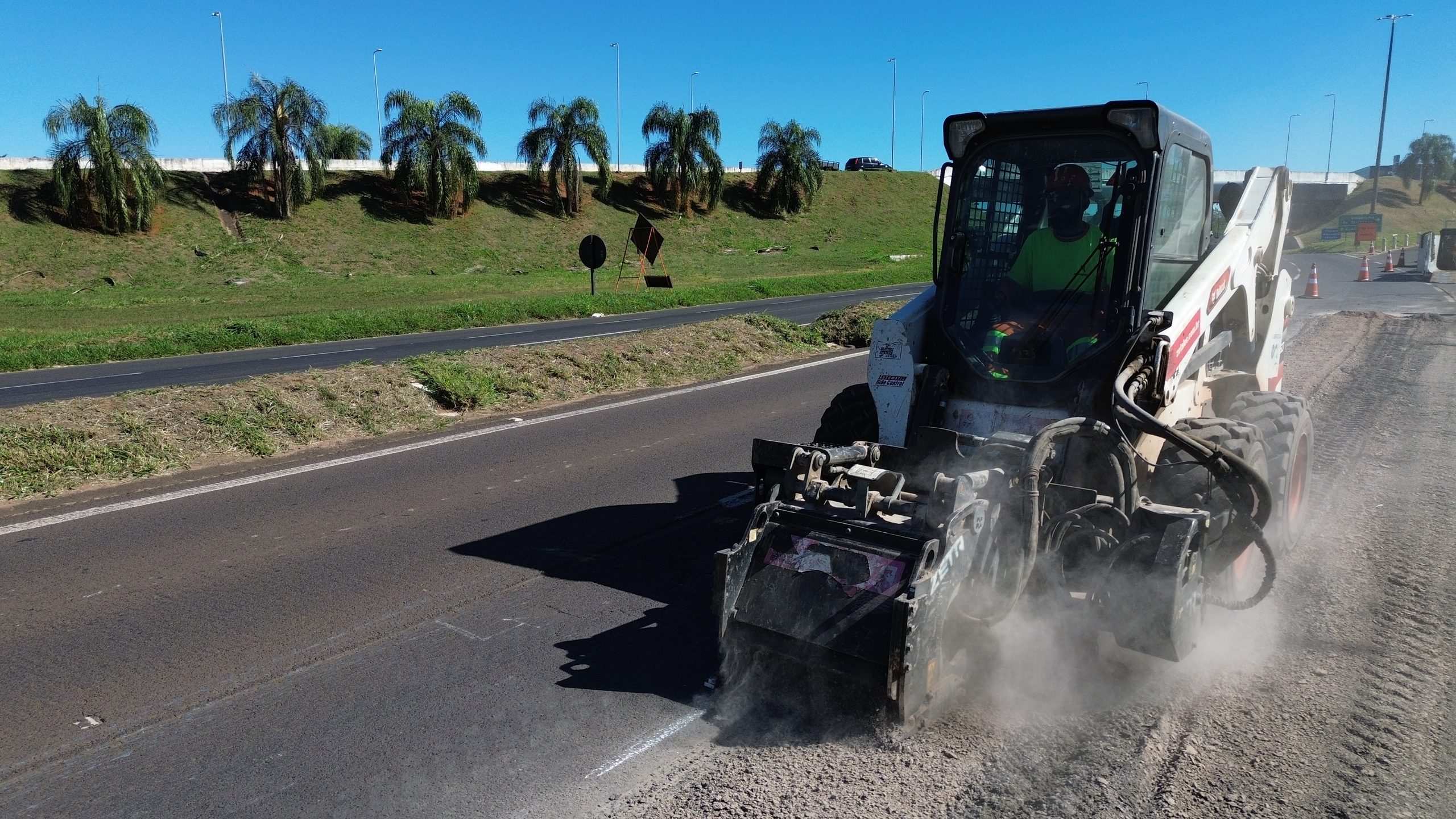 EPR Paraná inicia semana com frentes de trabalho nas rodovias sob concessão nesta segunda-feira (14)