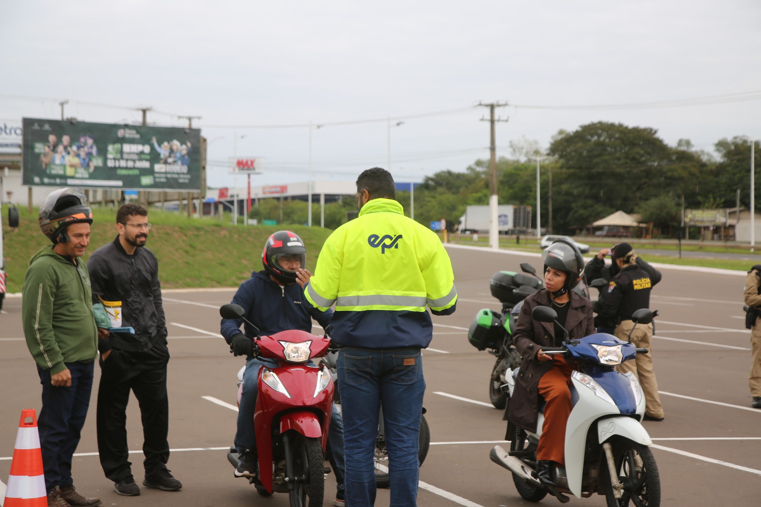Dia da Convivência reforça atenção a pedestres, ciclistas e motociclistas nas rodovias