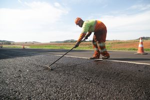EPR Paraná dá sequência ao cronograma de obras e conservação nas rodovias sob concessão nesta sexta-feira (11)