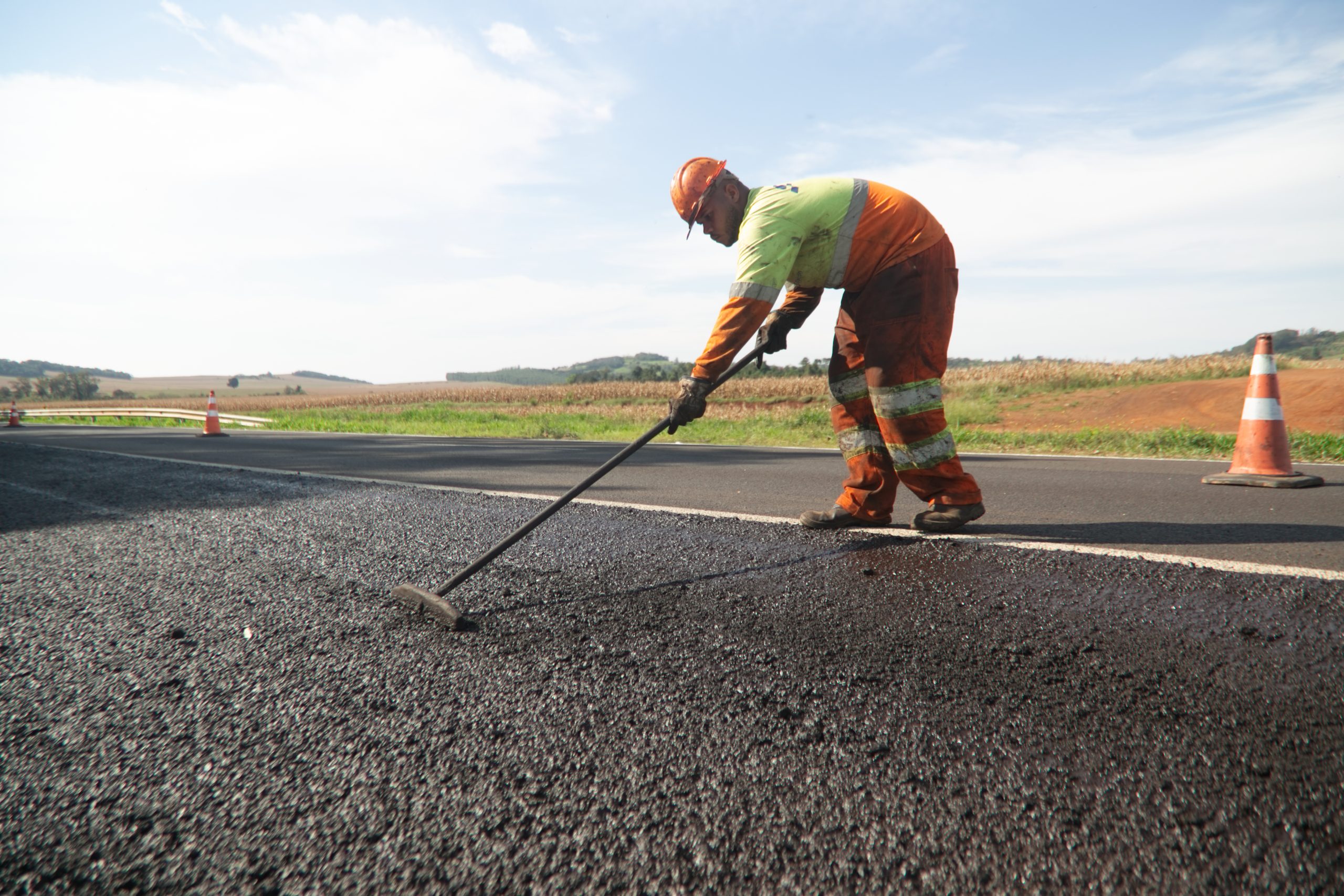 EPR Paraná dá sequência ao cronograma de obras e conservação nas rodovias sob concessão nesta sexta-feira (11)