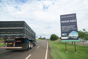 EPR Paraná orienta motoristas sobre canais digitais e presenciais para consulta e pagamento do pedágio eletrônico 